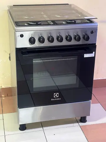 Electrolux brand full gas cooker like new perfect working 60/60cm free delivery with warranty