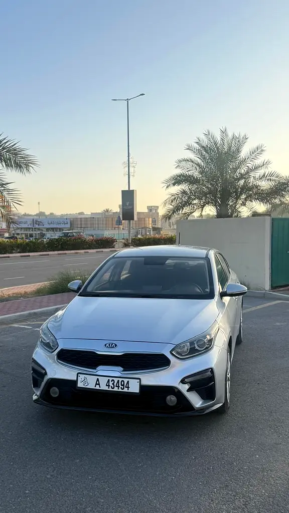Kia Cerato 2019 — photo 1 of 13