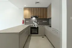 SPACIOUS | POOL VIEW | + STORE