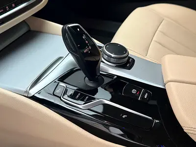 BMW 5 Series 520i, миниатюра 13