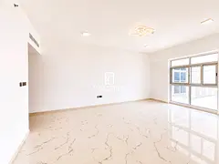 Modern 2bhk+Laundry | Prime Location | Spacious