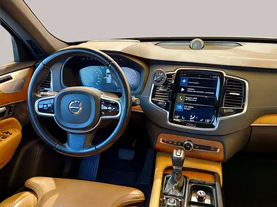 2020 Volvo XC90 — фото 10