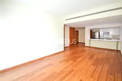 Upgraded | Bright Apartment | Spacious | Pool View