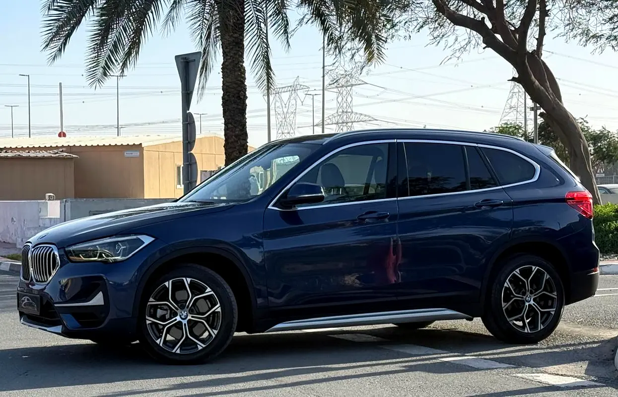 BMW X1 2021 — photo 1 of 20