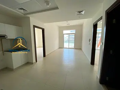 Binghatti Gateway شقة 2 غرف نوم مع إطلالة على المياه