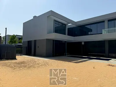 UNIQUE 5BHK VILLA l SPACIOUS l BIGGEST LAYOUT l CLOSE TO DUBAI