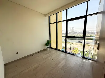 CONVENIENT OFFER // ONE BEDROOM WITH FREE CHILLER // FITTED KITCHEN