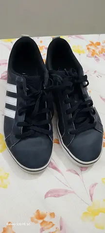 Boys sneakers