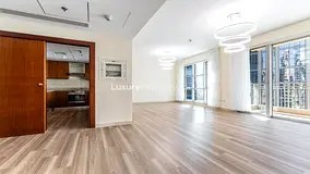 Vacant | Chiller Free | Opera  Lake View