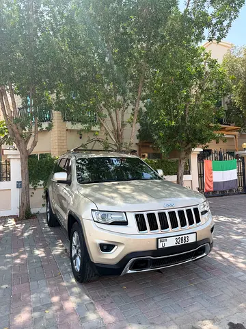 JEEP GRAND CHEROKEE LIMITED EDITION IN GREAT CONDITION WITH **WARRANTY**  !!