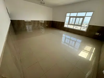 غرفتين وصاله للايجار السنوى | غرفتين ماستر | مطبخ كبيره | صاله كبيره | 3 حمام | غرفه خادمه | اطلاله بحريه | موقع مميز و قريب من جميع الخدمات