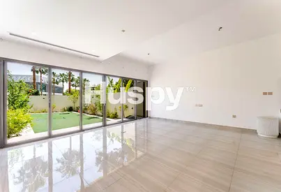 Unfurnished | Townhouse | Large Layout