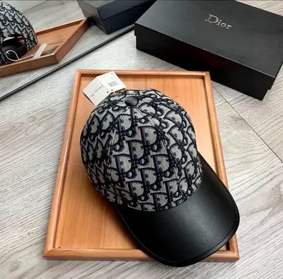 Dior baseball cap 🧢