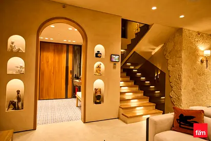 Townhouse APT | On Park | Japandi Style | Upgraded