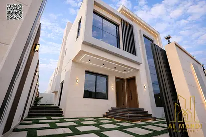 Price includes registration and ownership fees, electricity and water connections. Modern design and excellent finishes. Prime location.