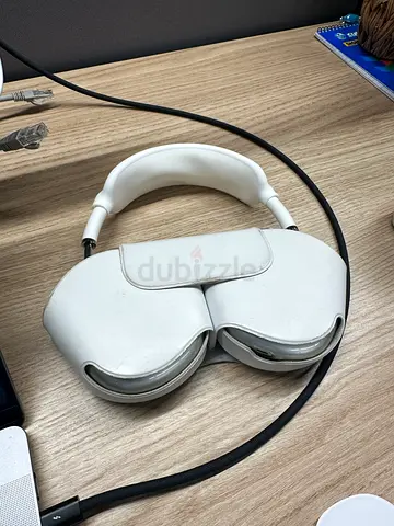 White over-ear wireless headphones (used) - comfortable padded headband