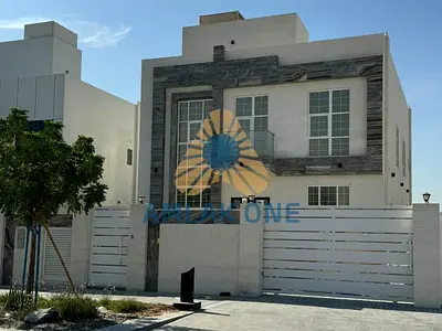 Magnificent Villa| Wide Space| Family Community