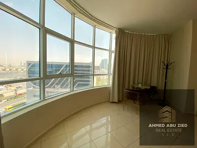 Master bedroom, large living room, spacious kitchen, 2 bathrooms, balcony, open view, central air conditioning, parking, payment facilities, close to
