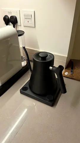 EKG Fellow Kettle