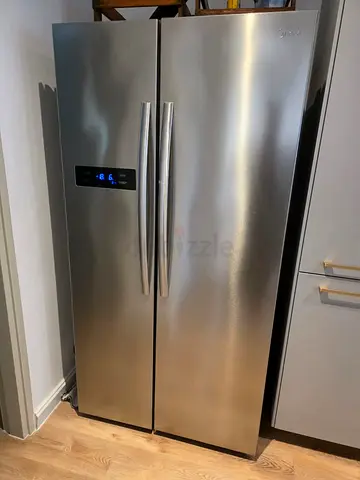 Media side by side fridge freezer