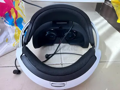 Used PlayStation VR headset for PS4-PS5.It is in a good condition used for 1 month.