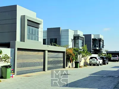 Standalone Villa – 4BR | For SaleLuxury standalone 4-bedroom villa, ready to move in, located in a prime and growing community.