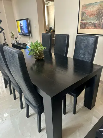 Dining Table 6 Seaters - moving out sale