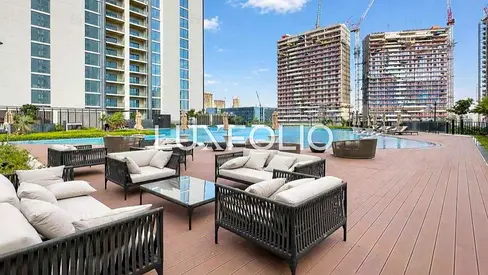 One Bed + Study | Skyline Views | Huge Layout