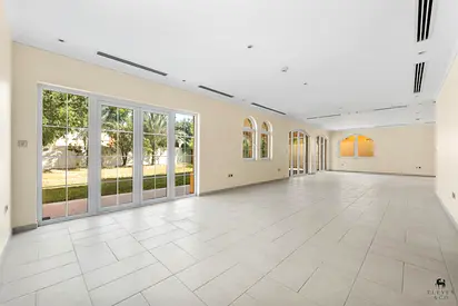 5BR Villa | Skyline Views | Prime Location
