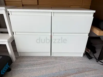 White Drawer Units – Excellent Condition