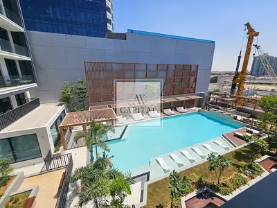 Ellington | Pool Facing | Top Floor | Vacant