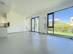 Single Row | Corner Unit | Prime Location