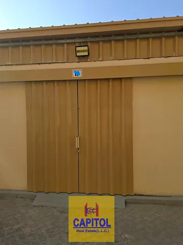 450 sqft Ground Floor warehouse available in Al Quoz