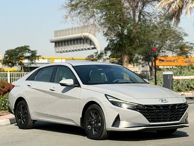 2022 Hyundai ELANTRA 照片 2