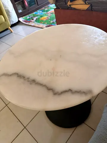 Round Marble Top Side/Coffee Table with Black Pedestal Base