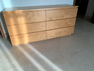 Chest of drawer