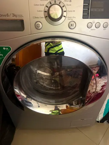 Front-load washing machine in good working condition