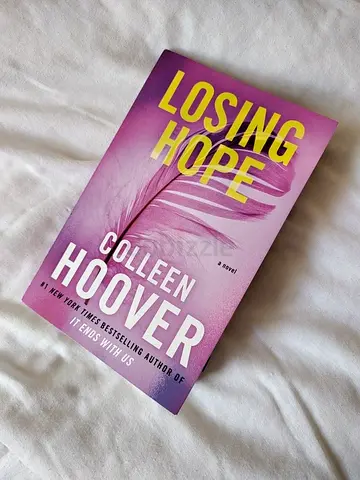 Losing Hope by Colleen Hoover (paperback)