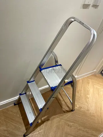 Lightweight 3-Step Aluminum Folding Ladder - Good Condition