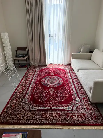 Red Persian-style Rug in Good Condition