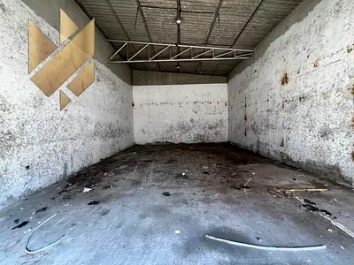 Ind 8 warehouse near Al Qusais excellent space