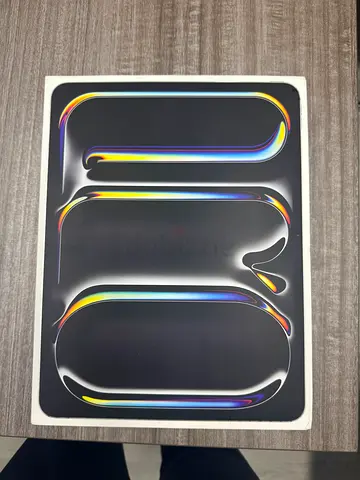 Ipad pro m5 256gb 13inch wifi cellular