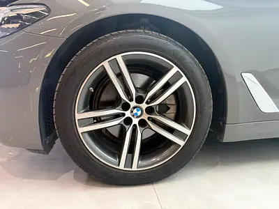 BMW 5 Series 520i, миниатюра 8