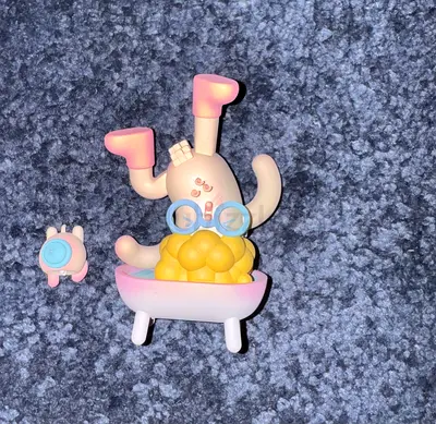Pop mart figure