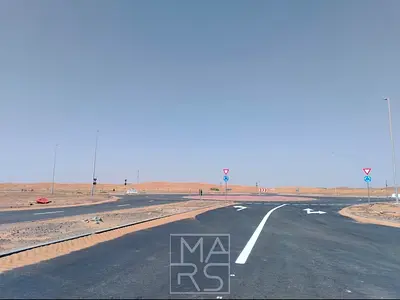 Distress Deal Park Front Plots with Amazing Price