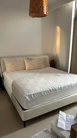 King Size Bed - The Mattress Store - Englander mattress