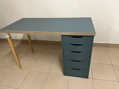 IKEA LAGKAPTEN / ALEX desk in gray.