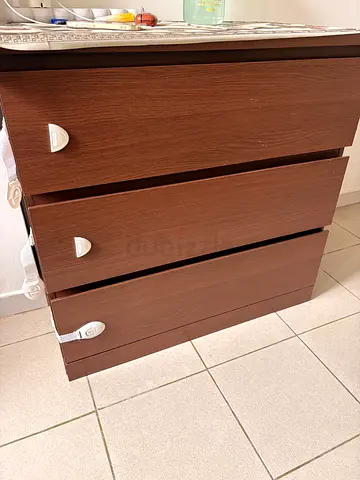 PAN HOME Dark Wood 3 Drawer Dresser/Chest in new Condition