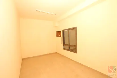 One Month Rent Free-Spacious 1 BR