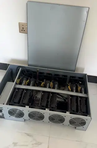 Open-frame GPU mining rig with multiple GEFORCE /RTX 3080 and 6-fan chassis
